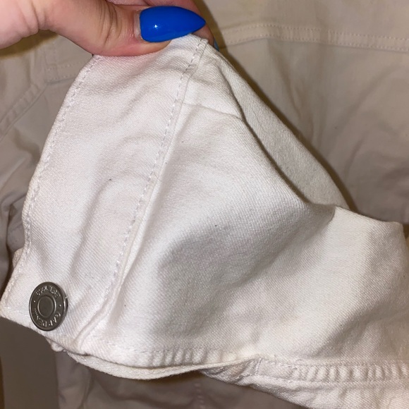 GAP women’s white cropped denim jacket - Picture 6 of 7